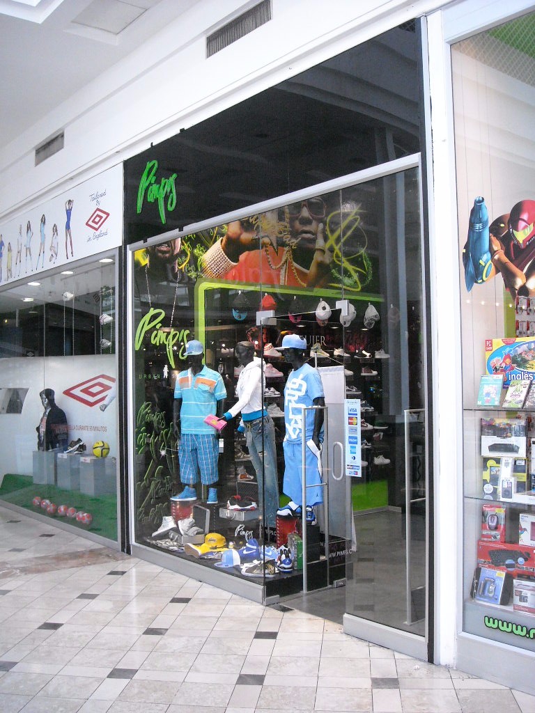 tienda jordan mall plaza vespucio
